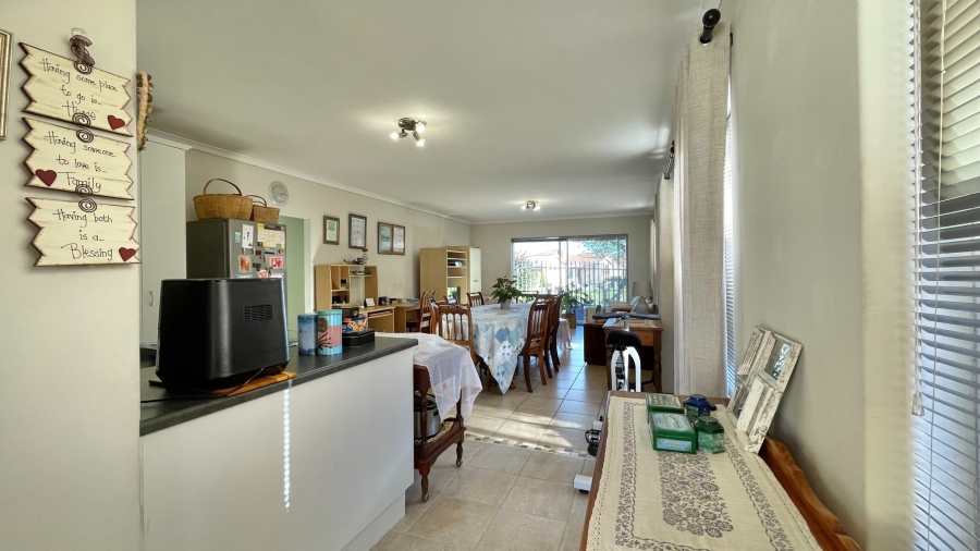 2 Bedroom Property for Sale in Strand South Western Cape